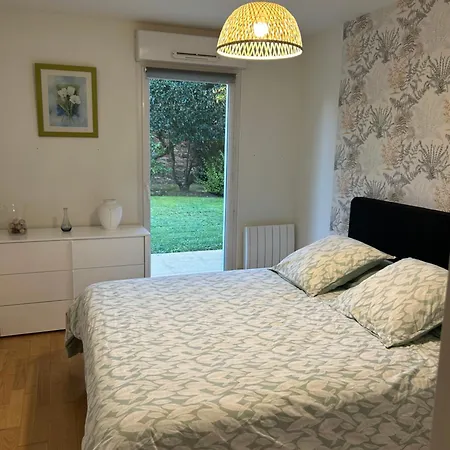 Apartment Avec Jardin Proche Gare Et
