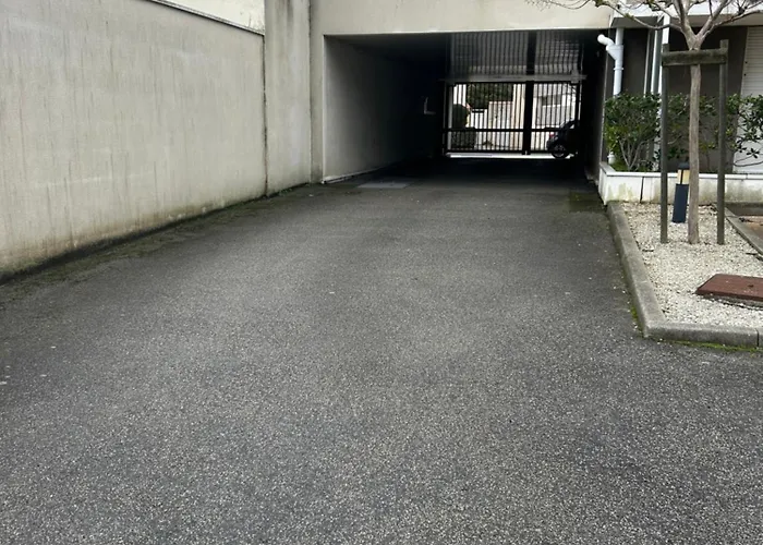 Avec Jardin Proche Gare Et * Les Sables-dʼOlonne