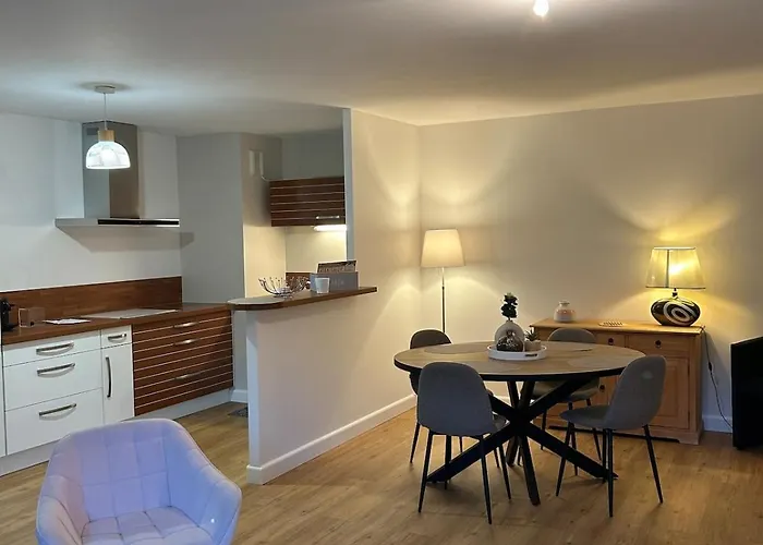 Avec Jardin Proche Gare Et Appartement